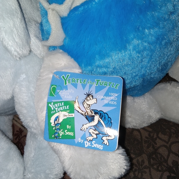 Lot of 2 Dr Seuss Plushes - Picture 4 of 5